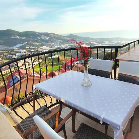 Goldcity De Deniz-doga Manzarali Villa, Isitmali Havuz,sauna,fitness ,fiber Wifi Villa Alanya