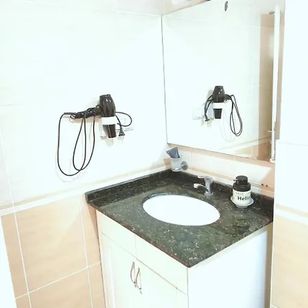 Villa Goldcity De Deniz-doga Manzarali Villa, Isitmali Havuz,sauna,fitness ,fiber Wifi *