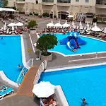 别墅 Goldcity De Deniz-doga Manzarali Villa, Isitmali Havuz,sauna,fitness ,fiber Wifi