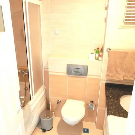 Goldcity De Deniz-doga Manzarali Villa, Isitmali Havuz,sauna,fitness ,fiber Wifi Alanya