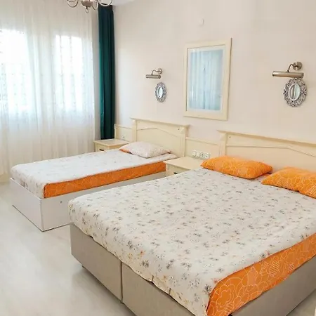 Goldcity De Deniz-doga Manzarali Villa, Isitmali Havuz,sauna,fitness ,fiber Wifi 别墅 *