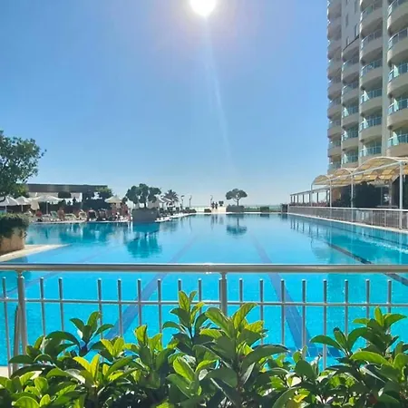 Goldcity De Deniz-doga Manzarali Villa, Isitmali Havuz,sauna,fitness ,fiber Wifi Villa *