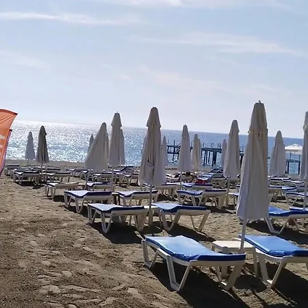 Goldcity De Deniz-doga Manzarali Villa, Isitmali Havuz,sauna,fitness ,fiber Wifi *