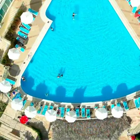 Goldcity De Deniz-doga Manzarali Villa, Isitmali Havuz,sauna,fitness ,fiber Wifi Villa Alanya