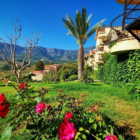 Goldcity De Deniz-doga Manzarali Villa, Isitmali Havuz,sauna,fitness ,fiber Wifi * Alanya