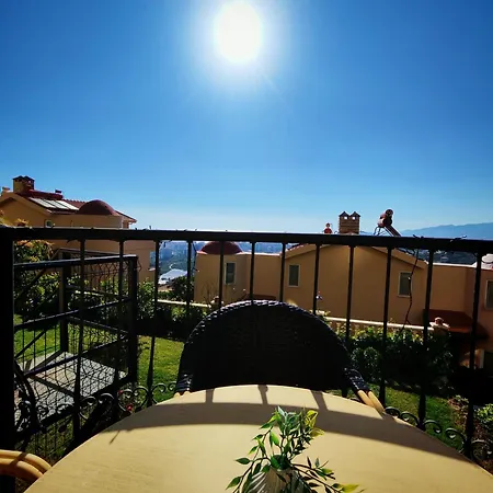 Villa Goldcity De Deniz-doga Manzarali Villa, Isitmali Havuz,sauna,fitness ,fiber Wifi