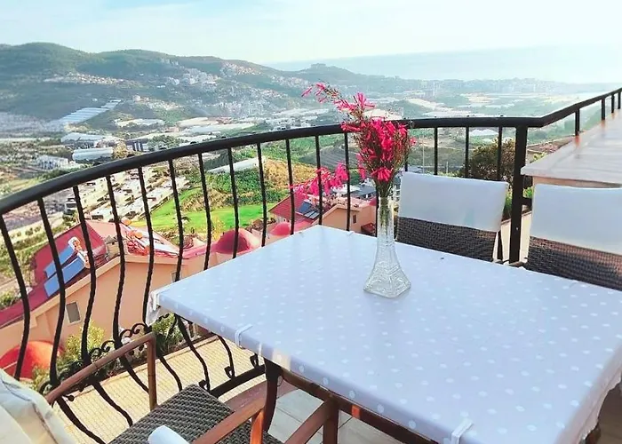 Goldcity De Deniz-doga Manzarali Villa, Isitmali Havuz,sauna,fitness ,fiber Wifi אלאניה