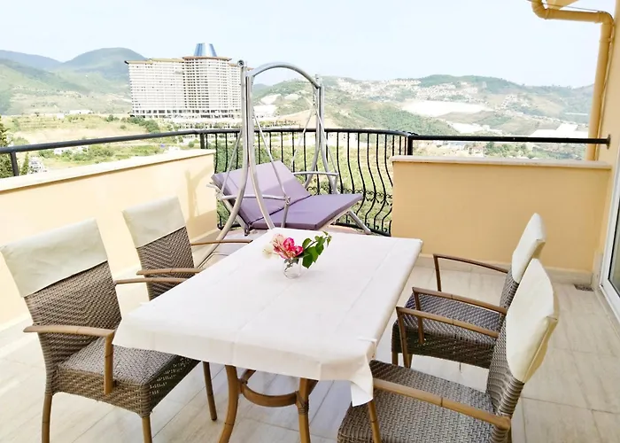 Goldcity De Deniz-doga Manzarali Villa, Isitmali Havuz,sauna,fitness ,fiber Wifi וילה *