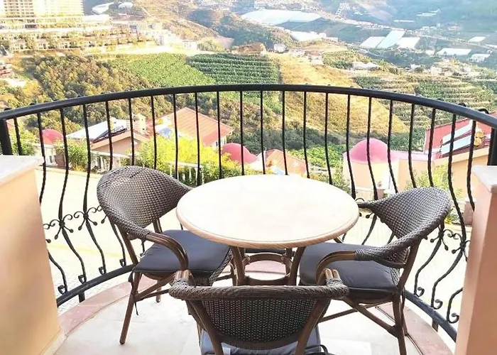 Goldcity De Deniz-doga Manzarali Villa, Isitmali Havuz,sauna,fitness ,fiber Wifi וילה *